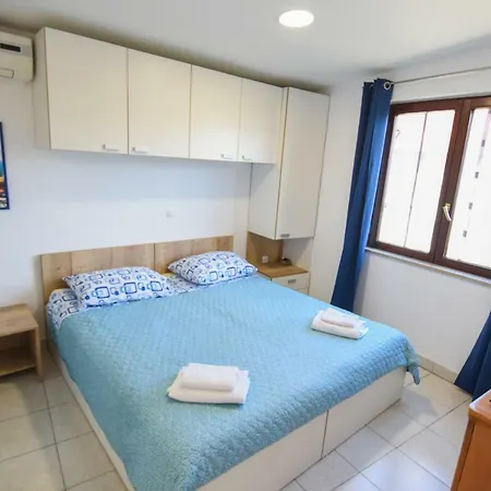 F-Holiday Apartment Zadar Buitenkant foto