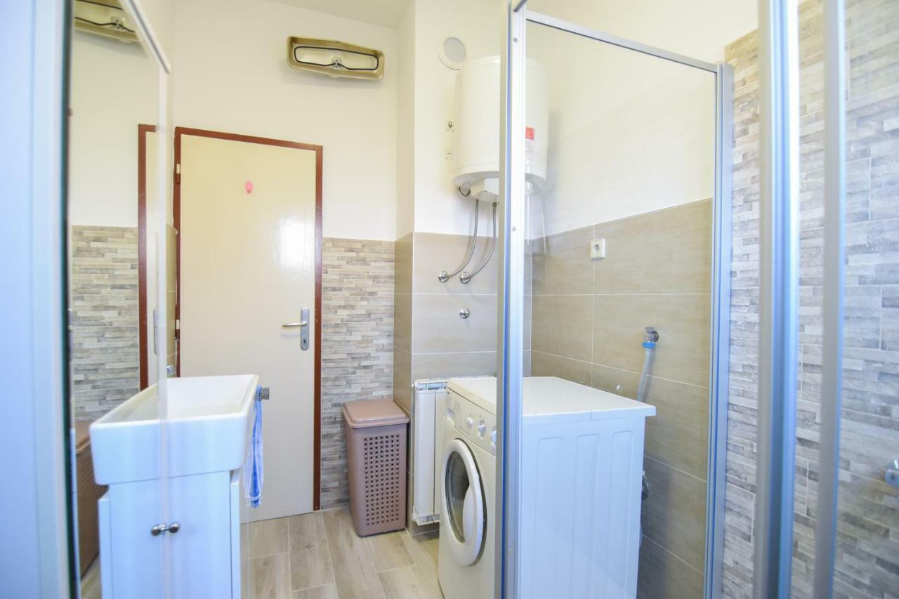 F-holiday Appartement *